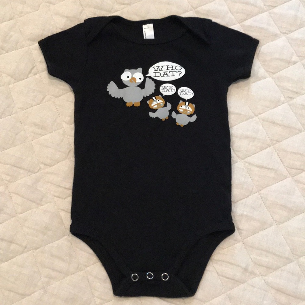 Saints who dat onesie, football owls🖤💛